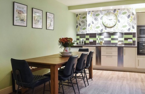 West Cliff Cottage | 4 bedroom accommodation in Whitby