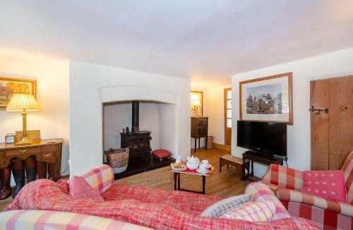 Wootton Courtenay House | 4 Bishops Cottages