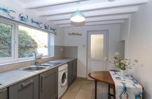 Aberdaron House | 4 Bryn Llan