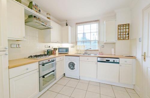 Midhurst House | 4 The Clockhouse , Midhurst