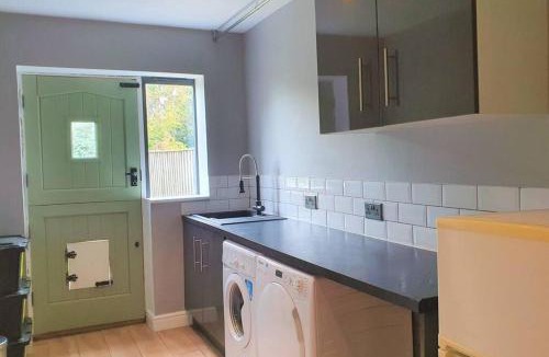Swindon House | 5 Bed, 2 Bath Home + Terrace, Garden & Parking