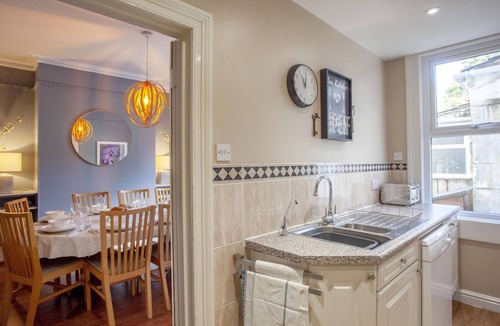Upper Town Cottage | 5 Bed in Bath (oc-bhr41)