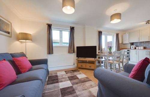 Norwich Cottage | 5 Bed in Chedgrave (oc-twcg)