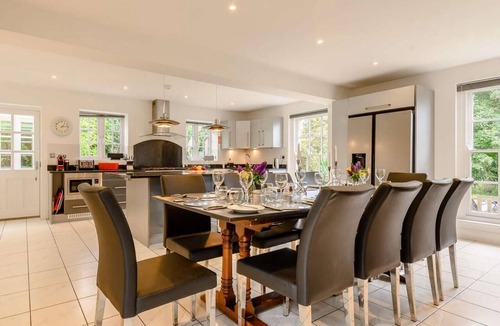 West Compton Cottage | 5 Bed in Litton Cheney (oc-78462)