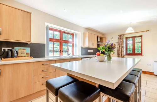 Llandovery Cottage | 5 Bed in Llandovery (oc-bn209)