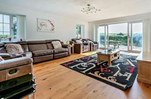 Newquay House | 5 Bed in Newquay oc-46489