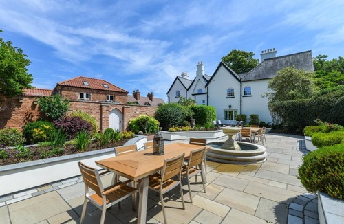 Stoke Bardolph Cottage | 5 Bed in Thurgarton (oc-o32919)