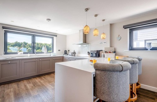 Deal Cottage | 5 Bed in Walmer (oc-do022)