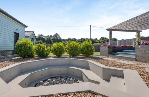 Deal Cottage | 5 Bed in Walmer (oc-do022)