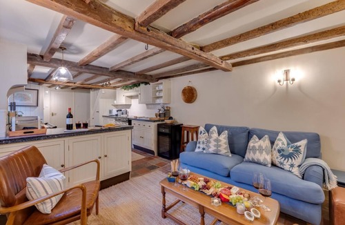 Wighton Cottage | 5 Bed in Wighton (oc-2179)