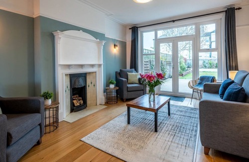 Bognor Regis Cottage | 5 bedroom accommodation in Bognor Regis