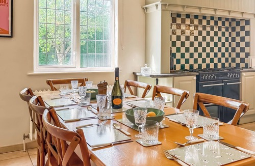 Sandilands Cottage | 5 bedroom accommodation in Sandilands
