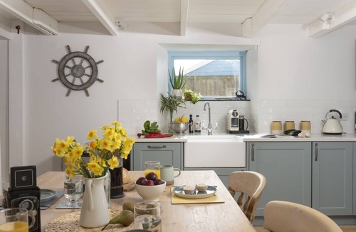 Marazion Cottage | 500m from the beach - Fireplace - Wi-Fi