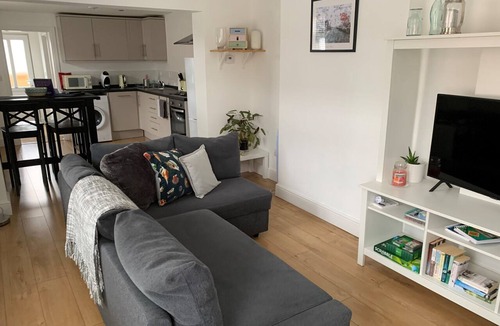 Whitstable Apartment | 59a Whitstable - 1 Bedroom Flat, Balcony & Parking