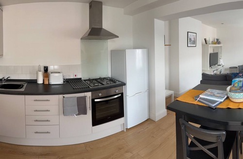 Whitstable House | 59a Whitstable - 1 Bedroom Flat With Balcony