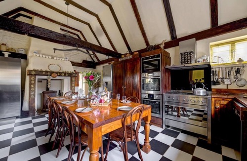 Bacton Cottage | 6 Bed in Bacton (oc-1836)