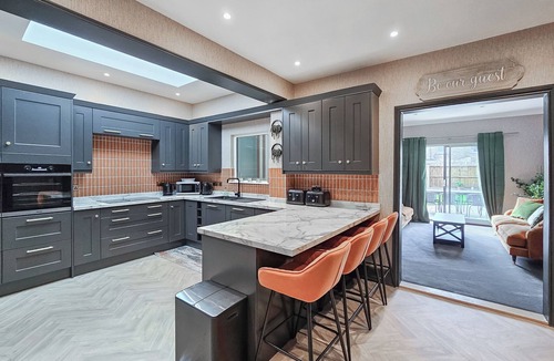 Lowestoft Cottage | 6 bedroom accommodation in Lowestoft