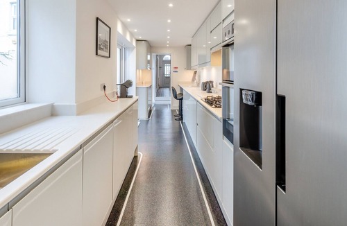 Ramsgate Cottage | 6 bedroom accommodation in Ramsgate
