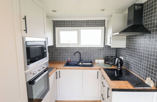 Chapel Saint Leonards Cottage | 66 Cherry Park