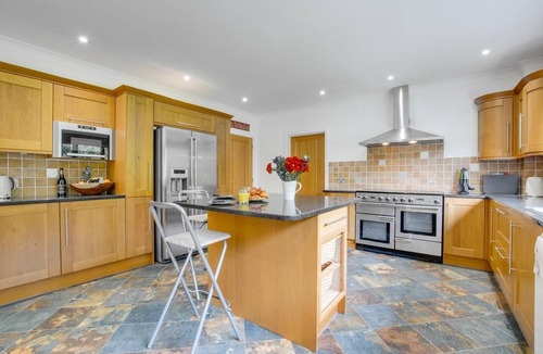 Tresowes Cottage | 7 Bed in Ashton (oc-p00891)
