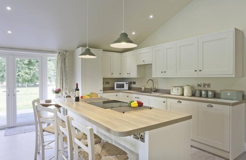 Beccles Cottage | 7 Bed in Barsham (oc-then)
