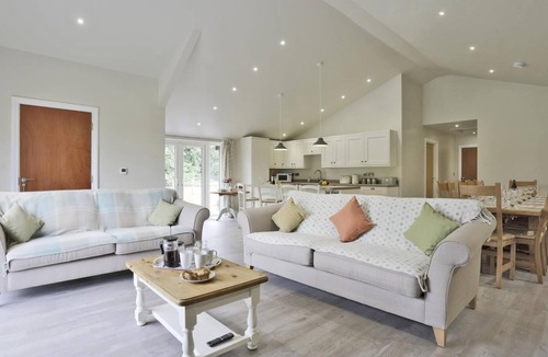 Beccles Cottage | 7 Bed in Barsham (oc-then)