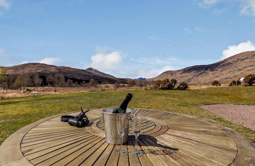 Invergarry Cottage | 7 Bed in Invergarry (oc-ca196)
