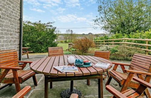Peak District House | 7 Bed in Peak Forest oc-g31740