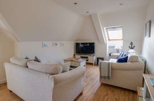 Weymouth Apartment | 7 Harbour Reach, WEYMOUTH