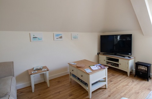 Weymouth Apartment | 7 Harbour Reach, WEYMOUTH