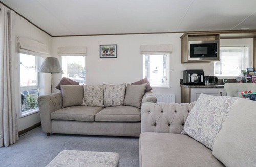 Tewitfield Cabin | 7 Yealands, Carnforth