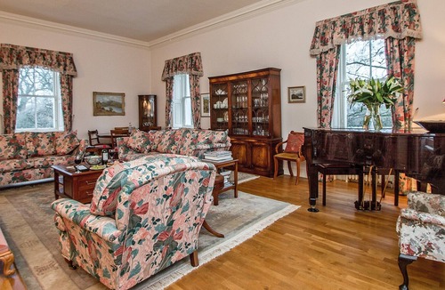 Kirkmichael Cottage | 8 bedroom accommodation in Minishant, near Ayr