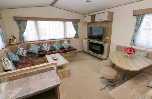 Tenby House | 82 Manorbier Park