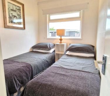 Stalham Ski Chalet | 93 Broadside Holiday Chalet near Broads & Beaches
