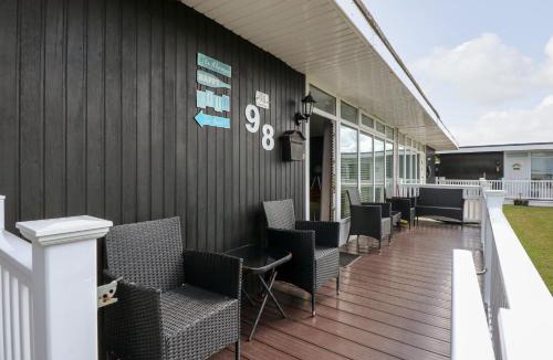 Chapel Saint Leonards House | 98 Cherry Park