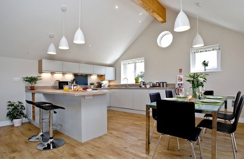 St Merryn House | A bright and spacious two storey house.
