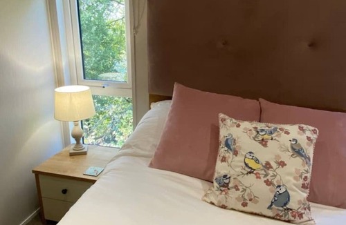 Longridge Cabin | A Charming, Romantic Lodge with Panoramic Views