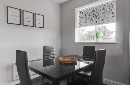Gorton Apartment | A delightful flat in Manchester.