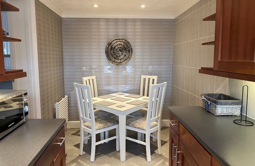 Pagham Apartment | A lovely 2-bed suite15 mins away from Chichester & Glorious Goodwood!