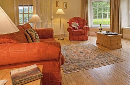 Selkirk Apartment | A romantic country house escape