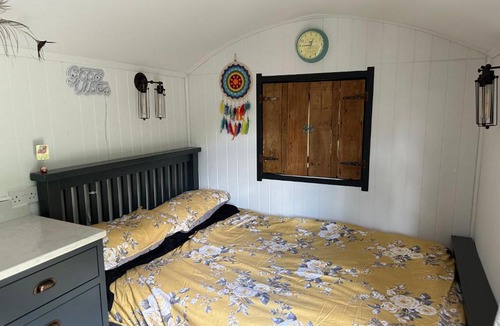 Boughton-under-Blean Other | A Snuggles hut