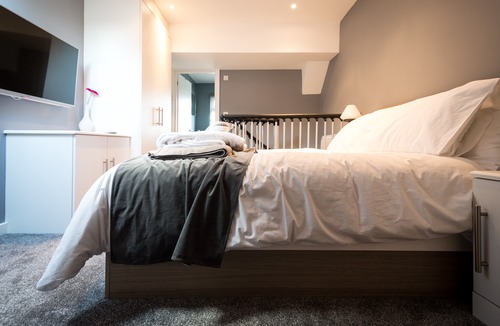 Riverside Hotel | Aaron Wise Apartments Cardiff