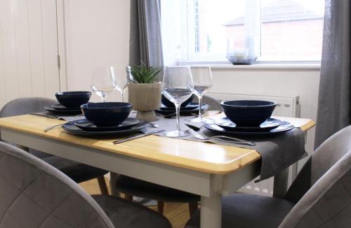 Abingdon Apartment | Abingdon - Private Flat with Garden & Parking 01