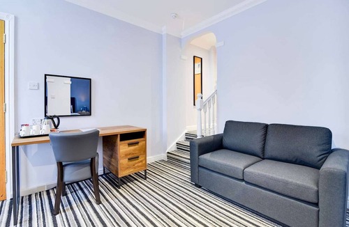 Derby Hotel | Accessible Double Room