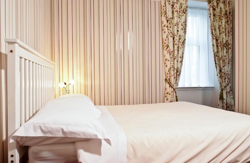 Perth House | Adam Guest House