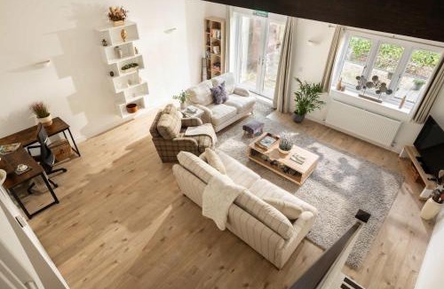 Ampney Crucis House | Aintree Cottage