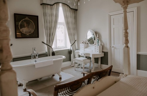 Grantham Bed & Breakfast | Allington Manor