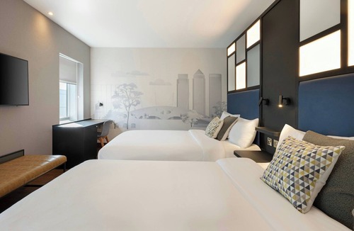 Custom House Hotel | Aloft by Marriott London Excel