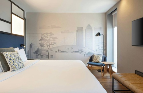 Custom House Hotel | Aloft by Marriott London Excel