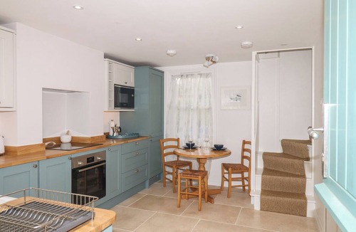 Lympstone Cottage | Alongside